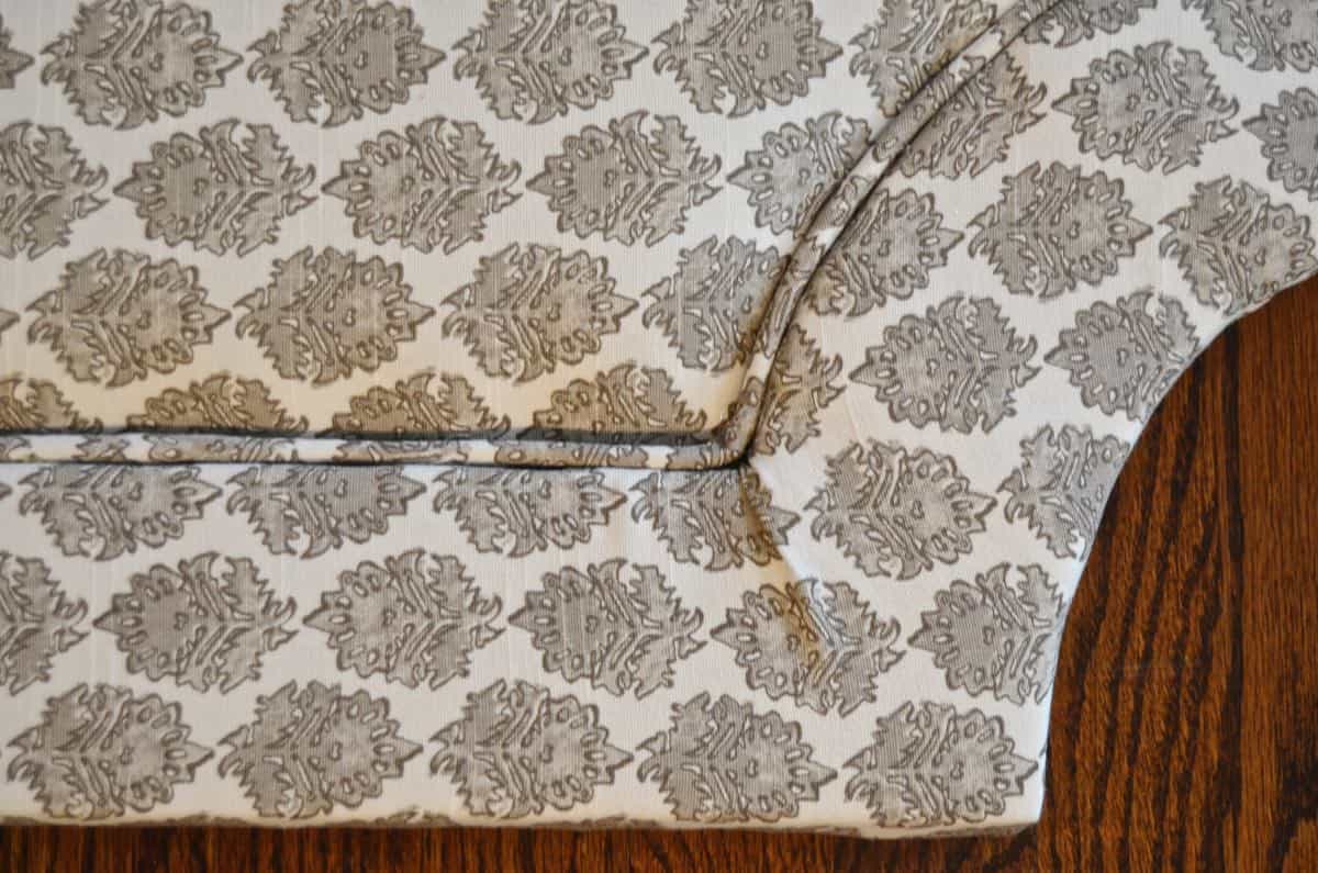 DIY upholstered belgrave headboard tutorial.