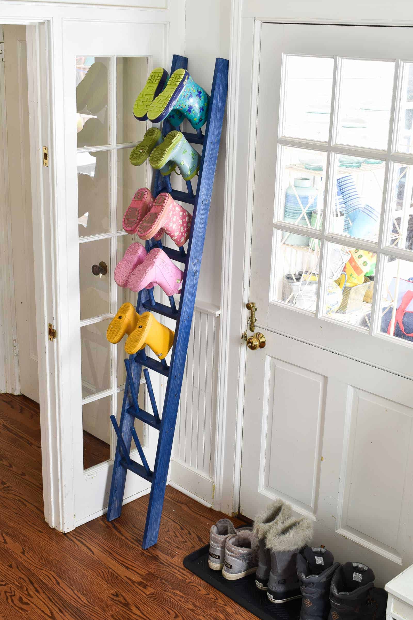 boot rack for vertical DIY storage