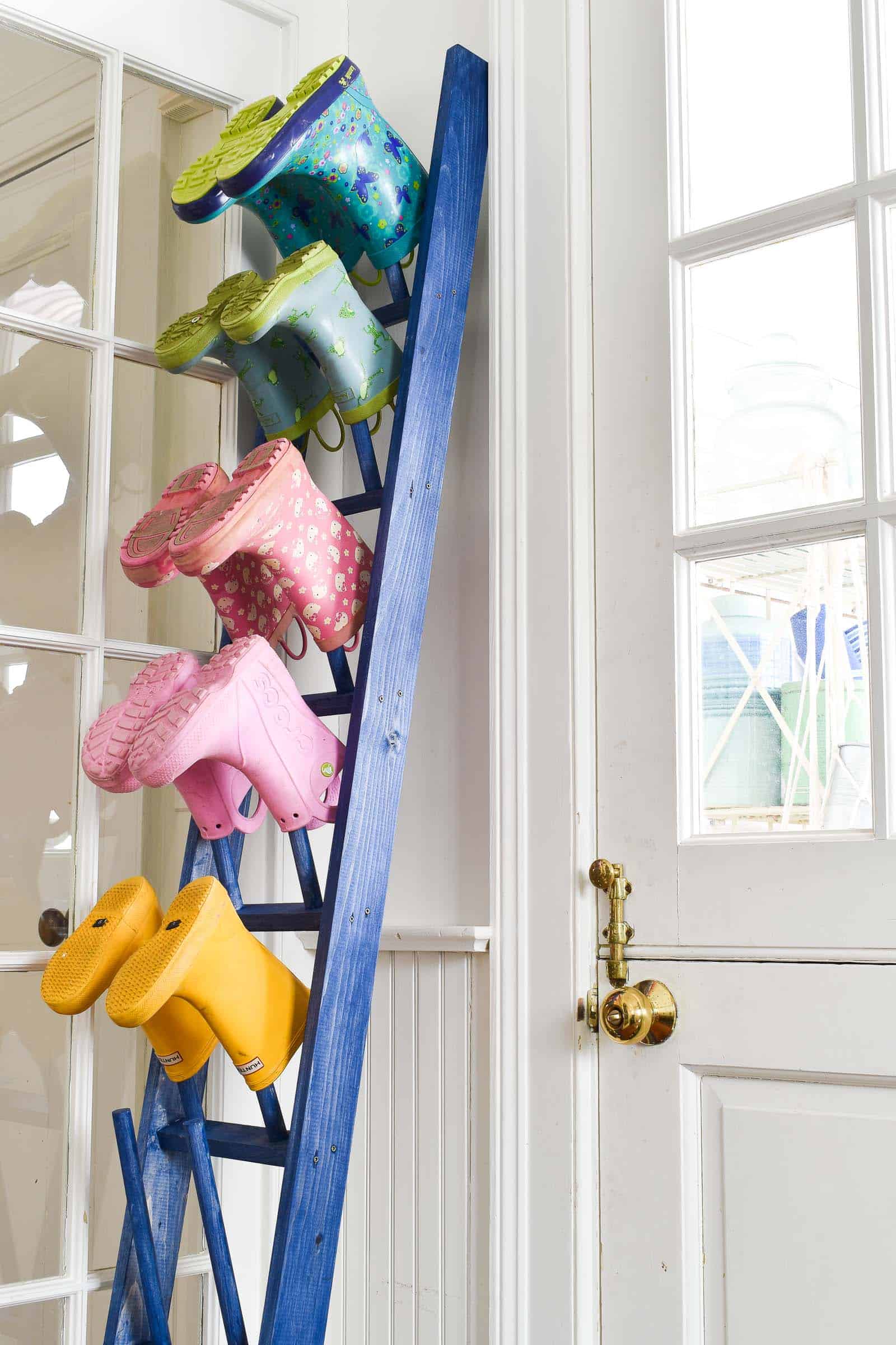 boot rack for vertical DIY storage