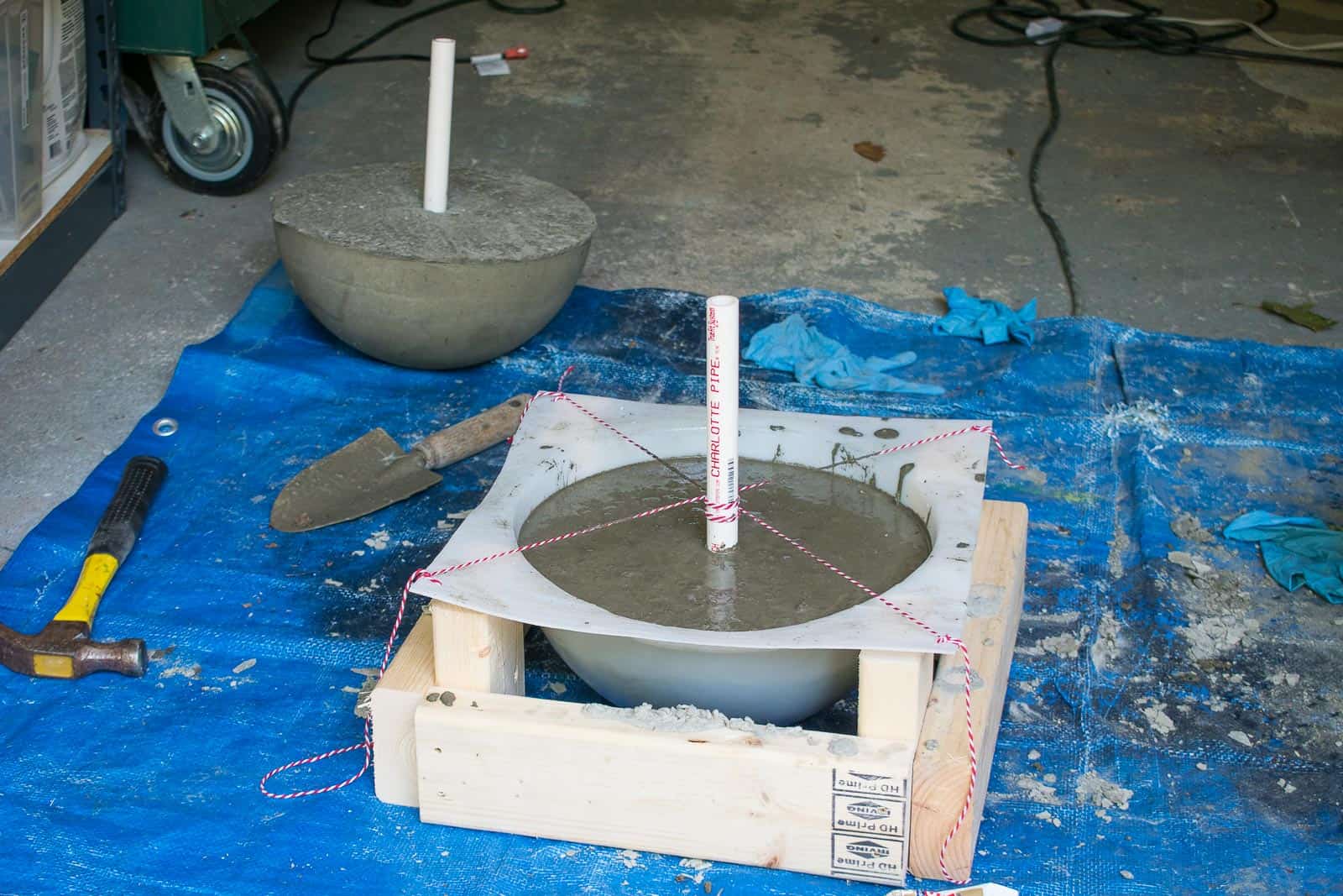 release first mold and pour second mold