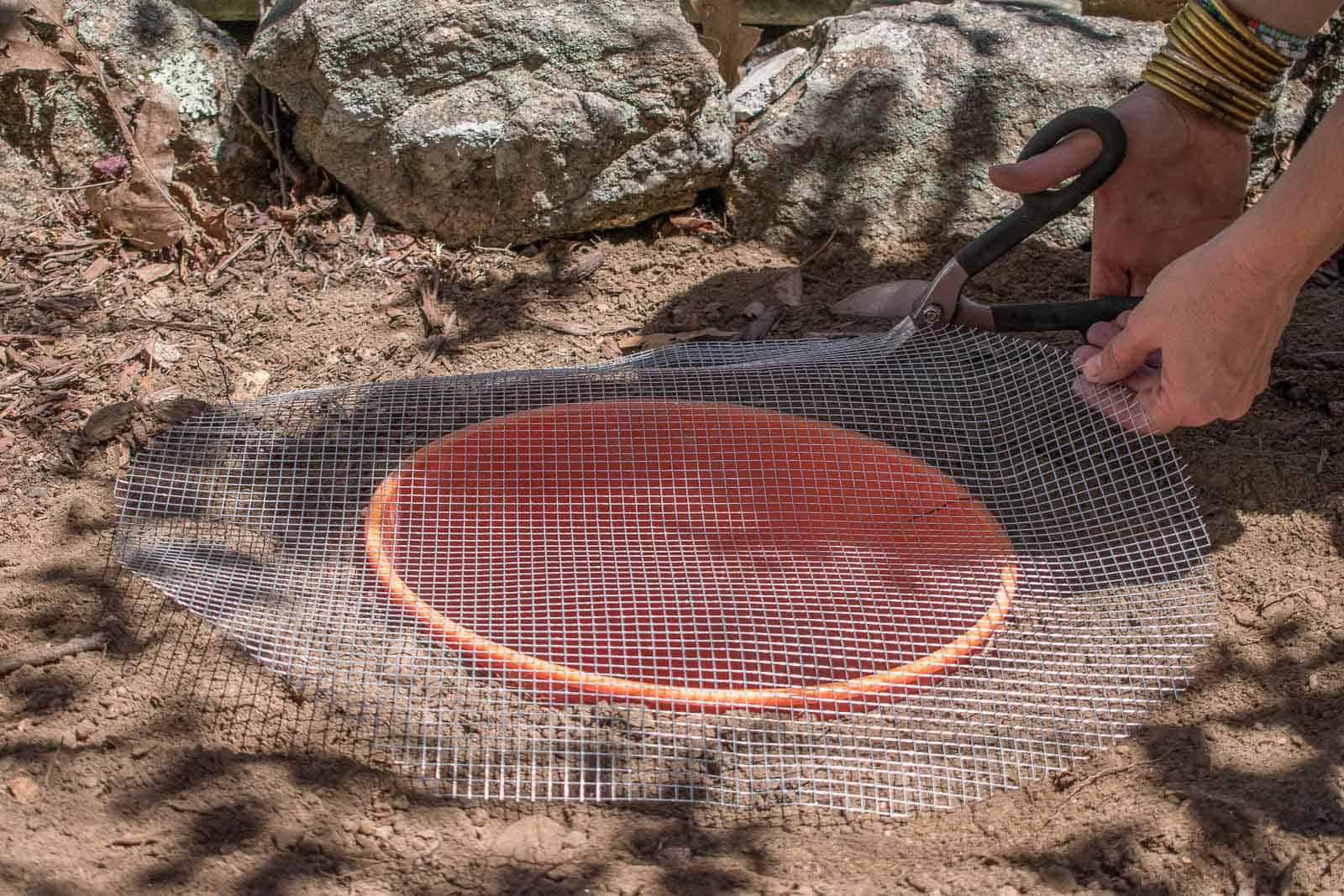 hardware mesh over a bucket