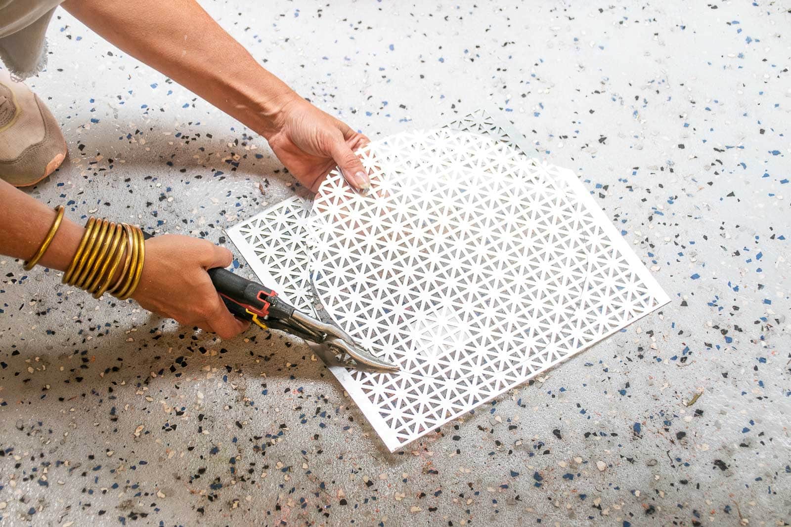 cut out screen with tin snips