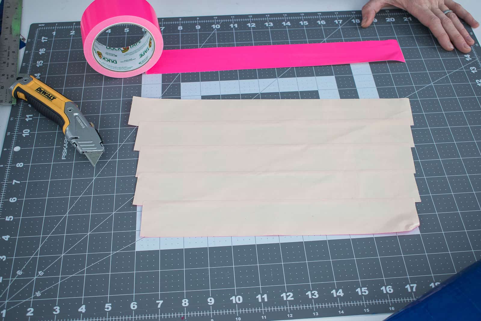 make and connect messenger bag flap
