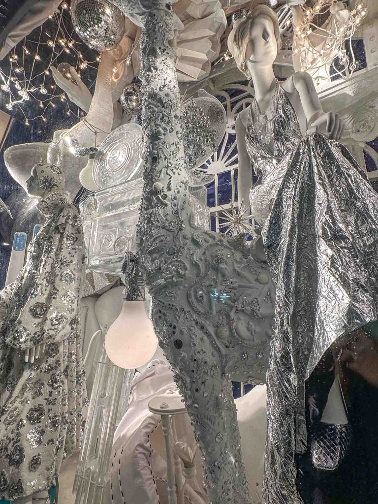 giraffe in the bergdorf  window