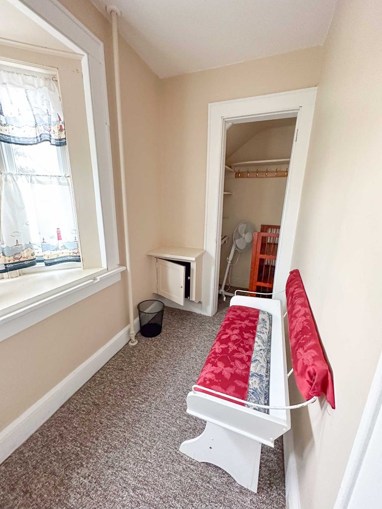 upstairs room flip house before