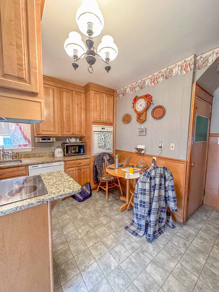 flip house kitchen before