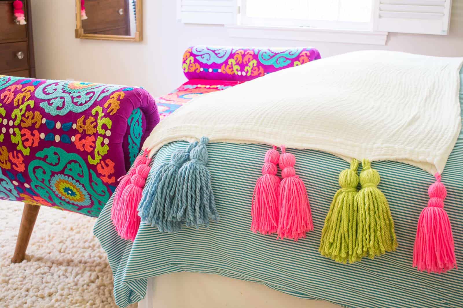 detail tassel blanket