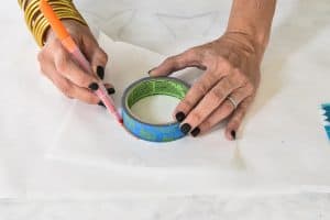 trace a circle for mermaid tale