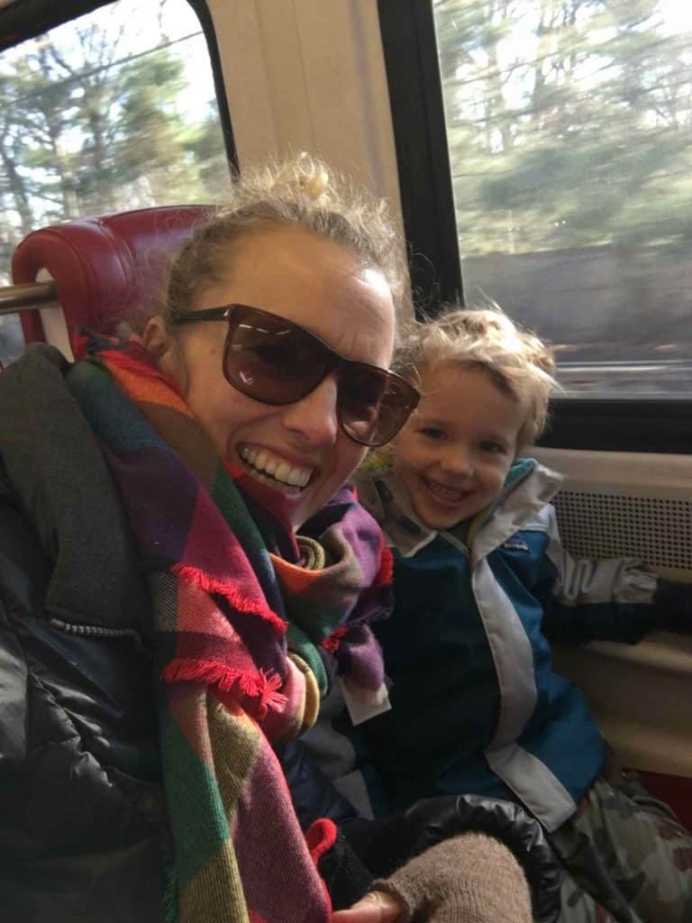 taking arthur to the aquarium