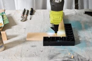 staple corner joints of frame