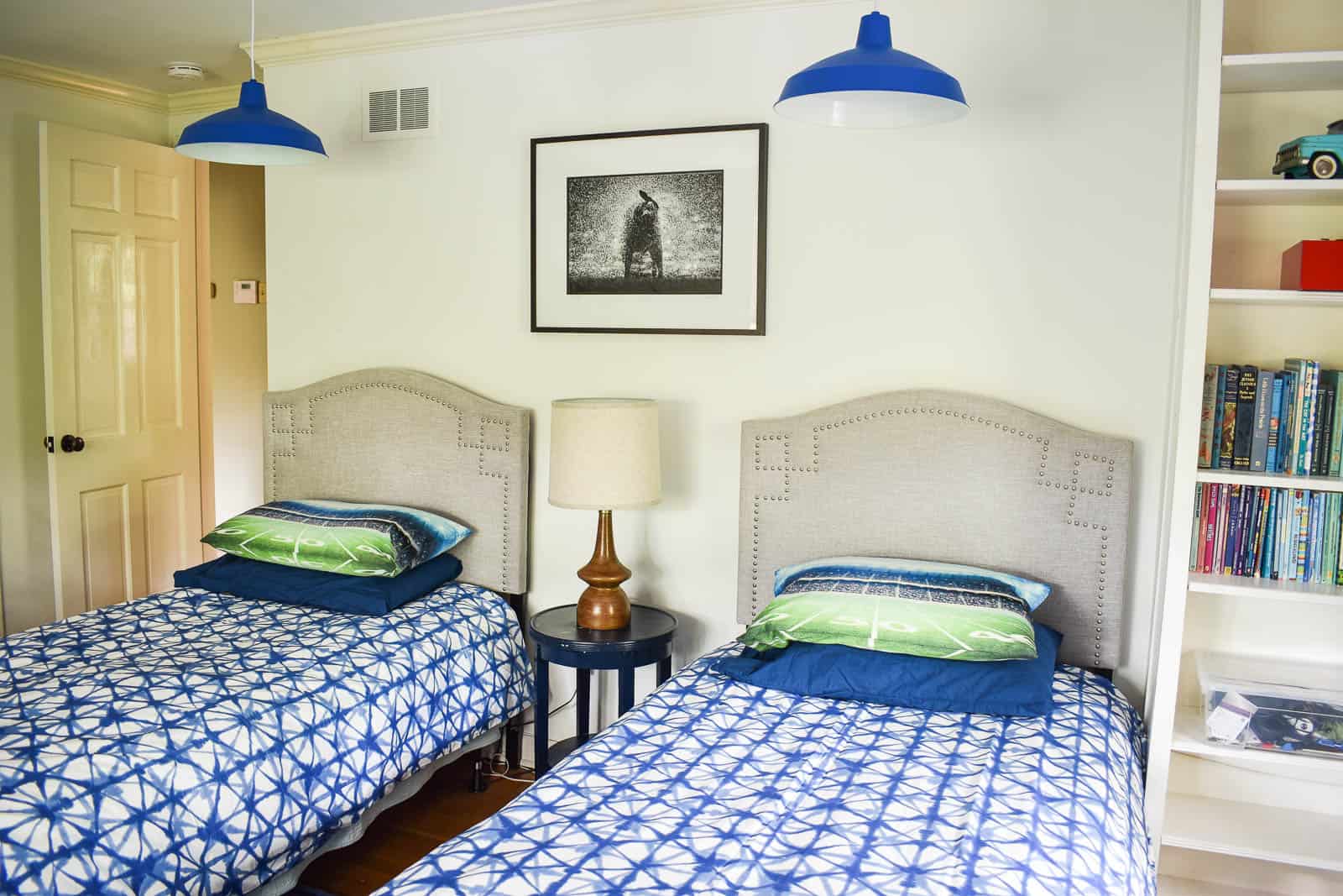blue bedroom pendant lights using the magic light trick