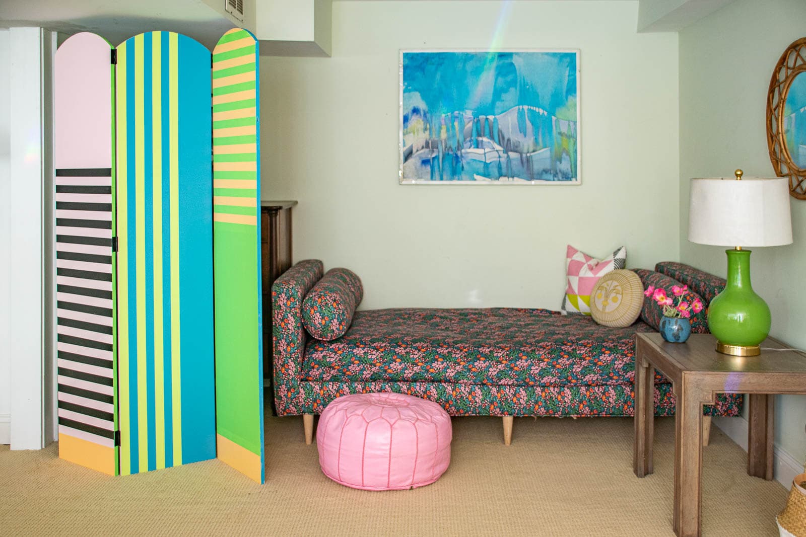 daybed in basement